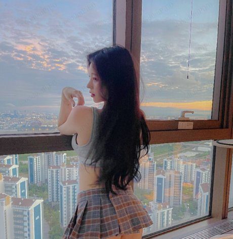 han kyung__ onlyfans post