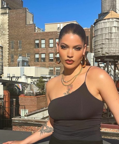 Maxine Ashley naked onlyfans leaks