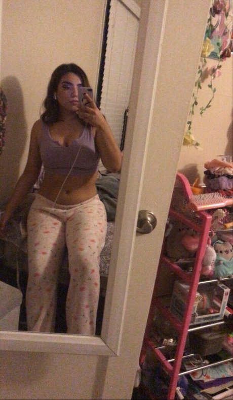 April Maribel Espinoza on onlyfans