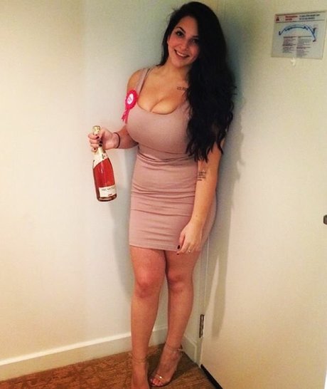 Masha DeSales pics onlyfans