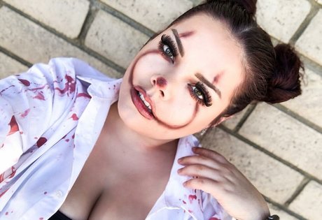 Lilly Zamora sex tape onlyfans