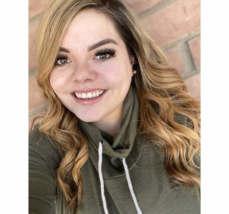 Lilly Zamora onlyfans porn leak