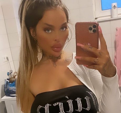 lola official onlyfans gratis