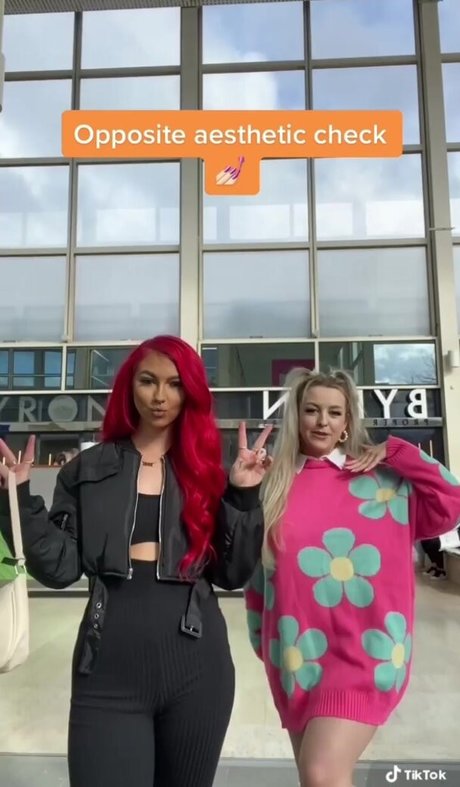 Amber R Brightman Profile pic