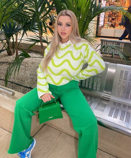 Amber R Brightman free onlyfans