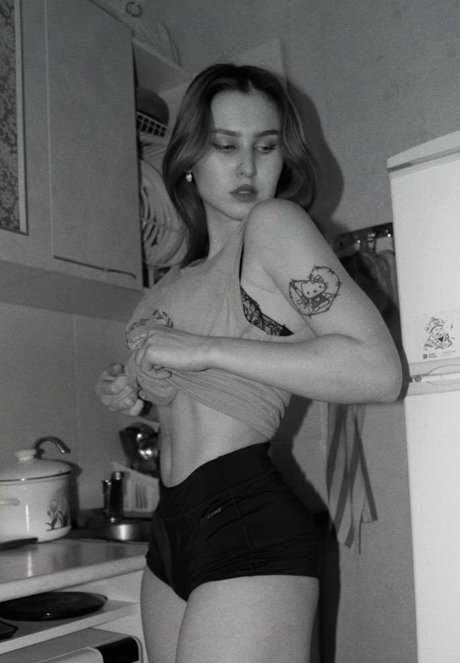 malymvaa onlyfans boobs