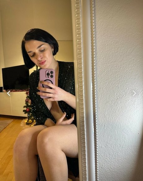 cloebaker onlyfans nude pictures