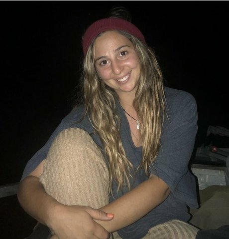 Wears ren only fans nude leaks