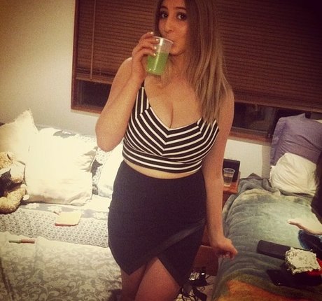 Wears ren onlyfans public photos