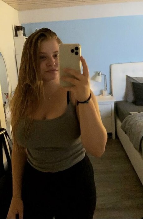 Aline Zwahlen onlyfans leaked sex