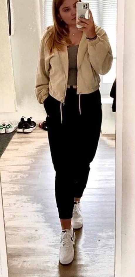 Aline Zwahlen leaks only fans