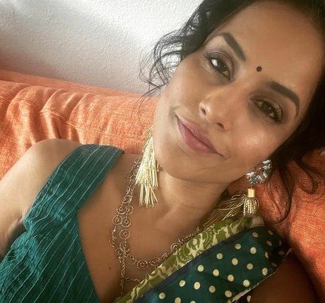 Agam Darshi onlyfans nude leaked