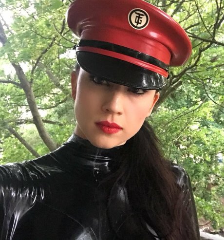 Lady Mephista naked onlyfans