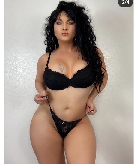 Brazilianhoneyy is on onlyfans