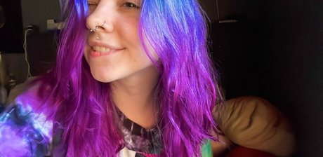 Lustelf naked onlyfans pics