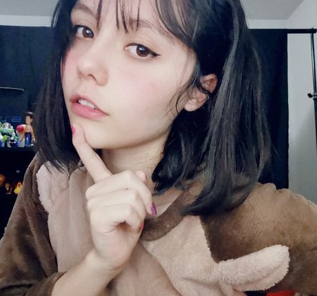 Poiodecolores only fans nude leaks