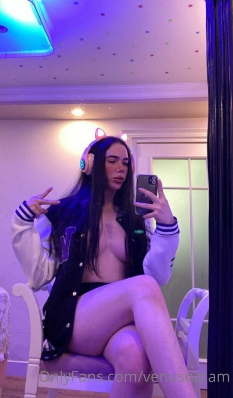 venusozcam nude onlyfans leak