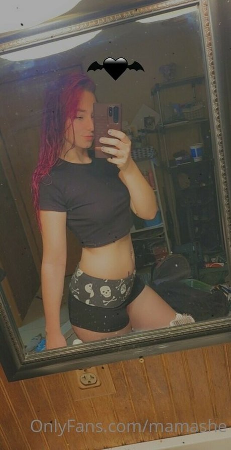 Mama she nudes only fans