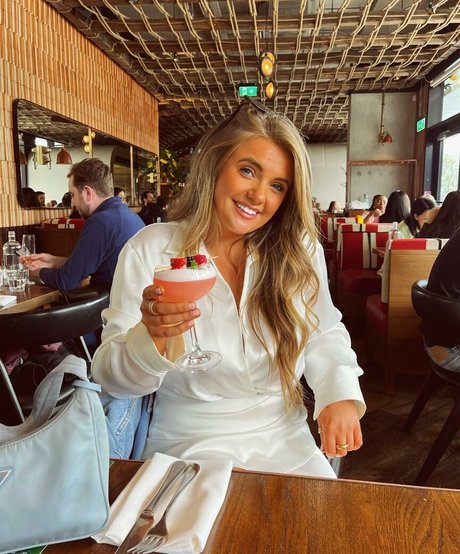 Emily Mather onlyfans sextape