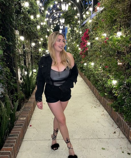 Jenna Ashley onlyfans pics