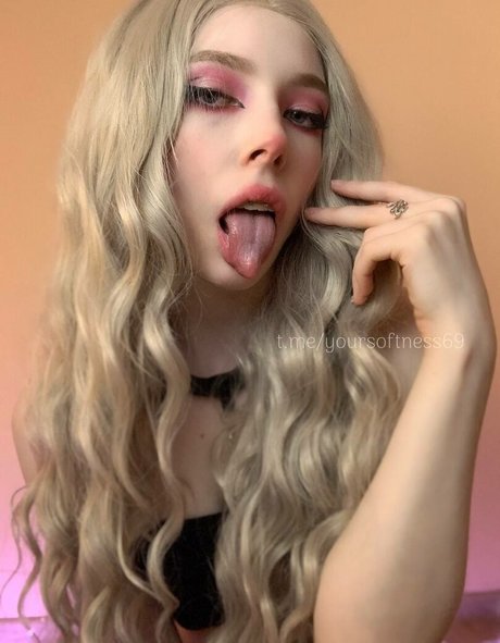 soft lil girl only fans nude leaks