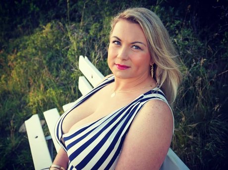 pati rose_ Profile pic