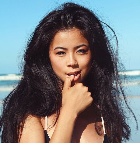 Leah Lewis only fans leak nude