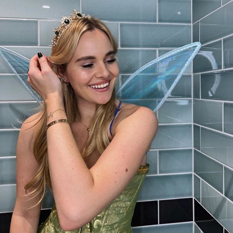 Holly Ramsay onlyfans joi