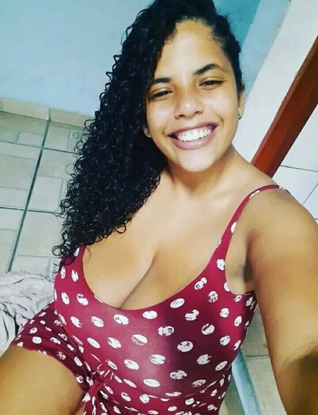 Mayla Coimbra onlyfans nude