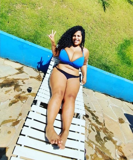 Mayla Coimbra is on onlyfans