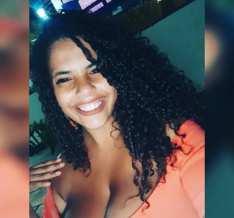 Mayla Coimbra only fans content