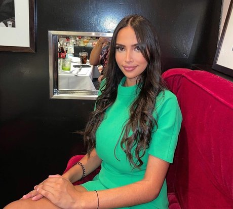 Chirine Sabaiti onlyfans fotos