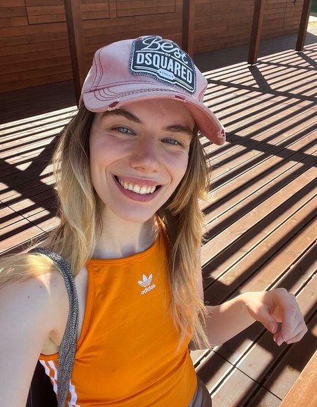 mvriaemiliv onlyfans content