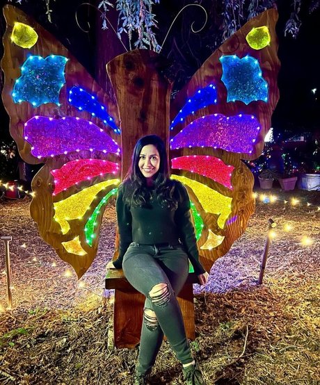 Dena TakruriAJ_ onlyfans leaked free