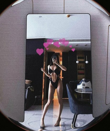 Luna Hwang onlyfans page