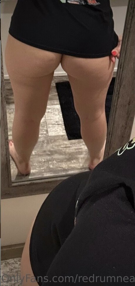 Redrumnealey nude only fans