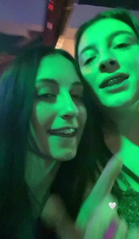 vittoriarubeo onlyfans strip tease