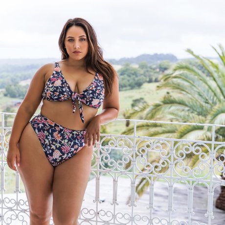 Yasmine MInovski xxx onlyfans