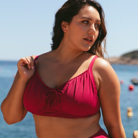 Yasmine MInovski onlyfans naked pics