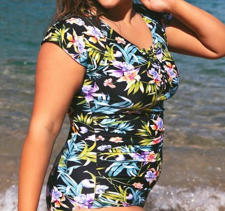 Yasmine MInovski leaked onlyfans