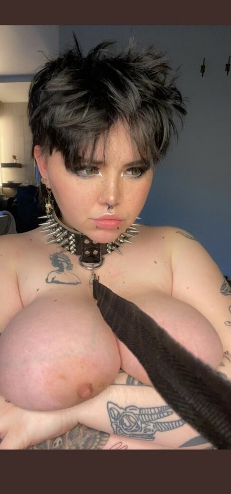 Ryleigh Hawk onlyfans lesk