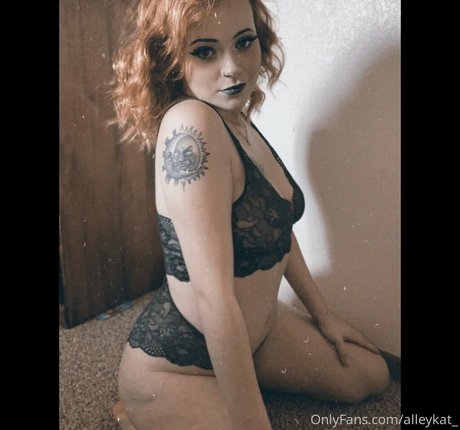 Alleykat421 nude onlyfans