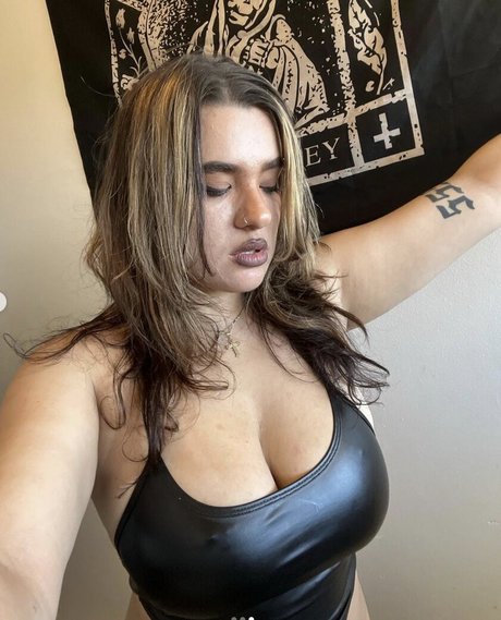 deesooze onlyfans picture