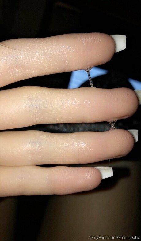 Leah Shaw only fans pic