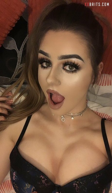 Leah Shaw nude onlyfans leaked