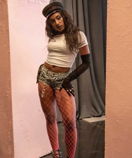 Ziwef leaked onlyfans pics