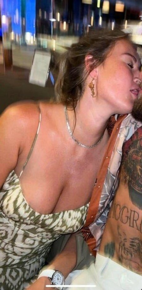 Dee Devlin naked onlyfans pics