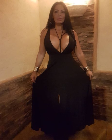 Carolina Luna onlyfans nide