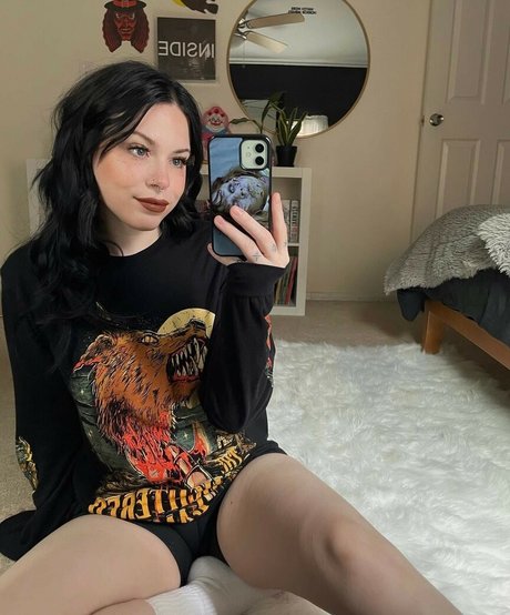 Brella s Alt Profile pic