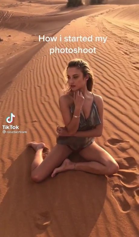 Rose Bertram onlyfans leaj